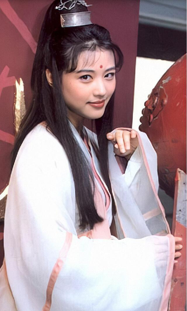 最美周芷若去世，主演《倚天屠龙记》94年版的女星周海媚享年57岁